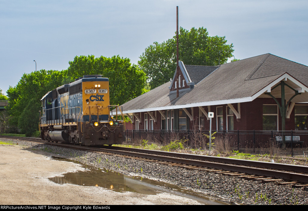 CSX SD40-2 #8367